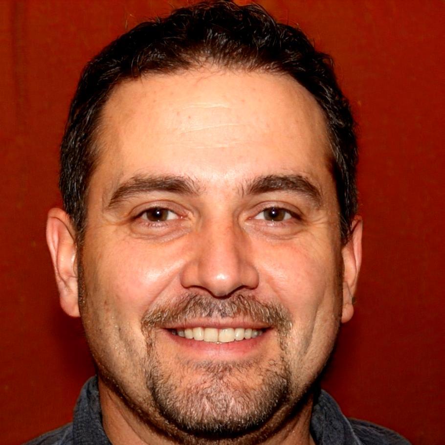 Даурен Жақсылық, основатель и главный преподаватель Bearingexova Hub